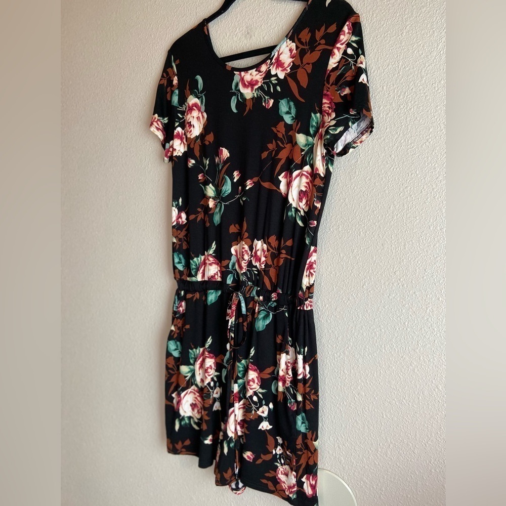 Vibrant Floral On Black Romper~Elastic Pull Tie Waist~Side Slant Pockets~Size M